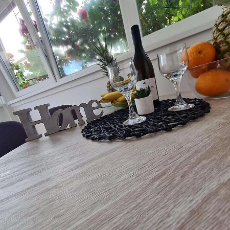 Apartmani Lovre I Zara Εξωτερικό φωτογραφία