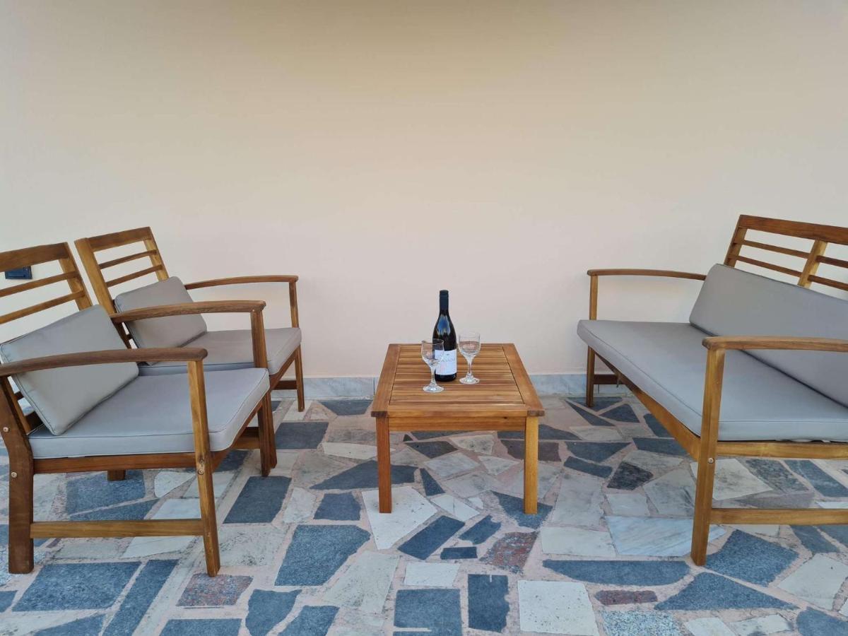 Apartmani Lovre I Zara Εξωτερικό φωτογραφία