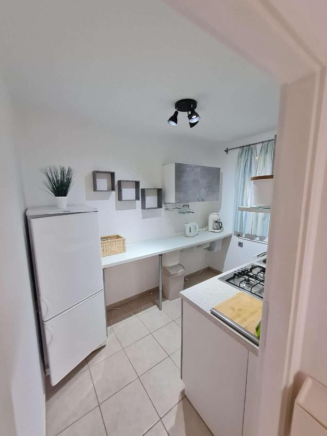 Apartmani Lovre I Zara Εξωτερικό φωτογραφία
